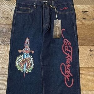 Nothing, part of my new found look for myself.😎🤙